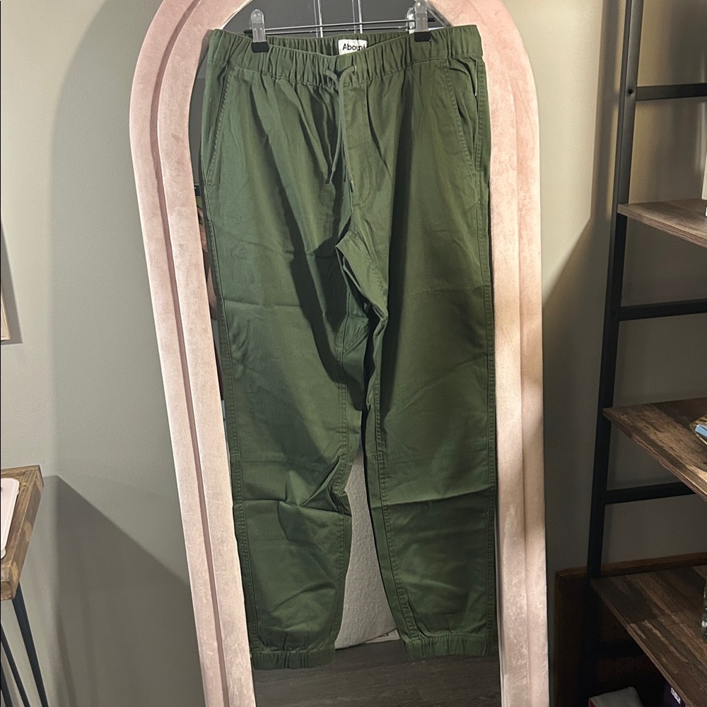 Abound Olive Green Sweatpants